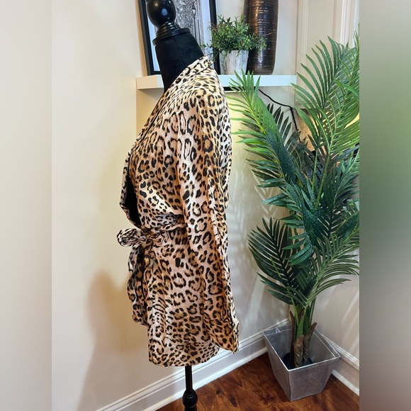 Zara Leopard Animal Print Wrap Romper w/ Side Tie Lepal Collar Medium - Picture 5 of 9